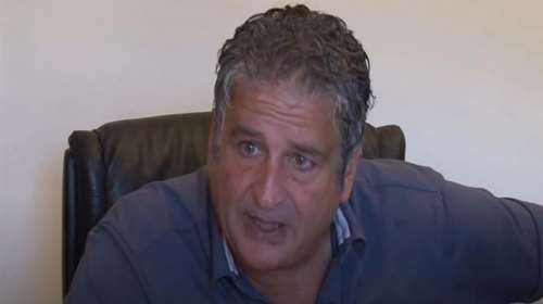 Παράνοια: Ο αντιεμβολιαστής δικηγόρος Αντωνιάδης πήρε αναβολή γιατί έχει...κορονοϊό - Πήγε PCR test για τον ιό που αρνείται