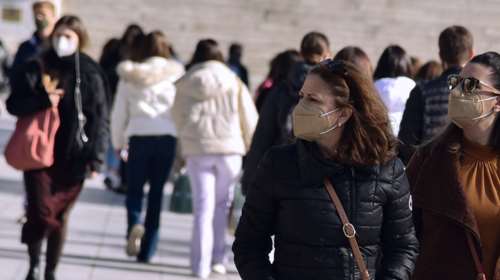 Κορονοϊός: 10.985 νέα κρούσματα και 95 θάνατοι – Στους 551 οι διασωληνωμένοι