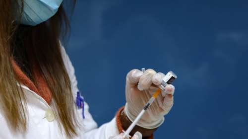 Σάλος με το κύκλωμα των μαϊμού εμβολιασμών στην Καρδίτσα: 40.000 εμβολιασμοί σε κωμόπολη 6.000 κατοίκων