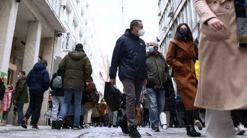 "Βόμβες" Πλεύρη: Στους 7 μήνες θα λήγει το πιστοποιητικό εμβολιασμού χωρίς 3η δόση - Ούτε σε εξωτερικούς χώρους οι ανεμβολίαστοι