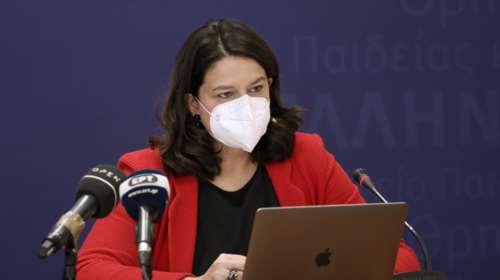 Κεραμέως: Δεν υπάρχει καμία συζήτηση για κλείσιμο σχολείων - Λύση είναι τα πάρα πολλά τεστ