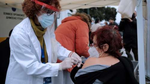 Μανωλόπουλος: Τολμηρό και γενναίο το μέτρο του υποχρεωτικού εμβολιασμού