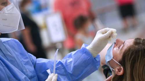 Κορονοϊός: 4.761 νέα κρούσματα και 72 θάνατοι – 705 οι διασωληνωμένοι