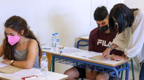 Πανελλήνιες 2021: Αυτά είναι τα θέματα σε Αρχαία Ελληνικά, Μαθηματικά και Βιολογία