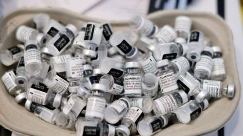 Η Κομισιόν για τη διανομή των εμβολίων στην ΕΕ: Διαφανής η διαδικασία