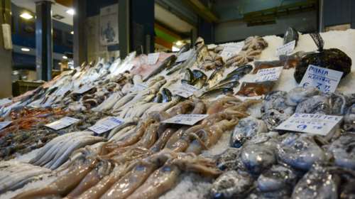 Καθαρά Δευτέρα: Πώς θα λειτουργήσουν σούπερ μάρκετ, φούρνοι, ιχθυοπωλεία και λαϊκές αγορές