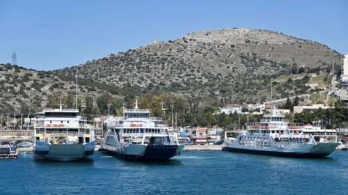 Αναστάτωση στη Σαλαμίνα: Αγνωστοι ακύρωναν τα ραντεβού πολιτών για εμβολιασμό - Μηνύσεις και εμπλοκή της ΕΛ.ΑΣ.