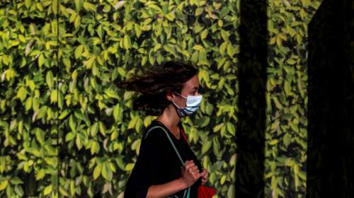 Κορονοϊός - "Καμπανάκι" Λινού: Αν δεν τηρηθούν τα μέτρα, σε 8 ημέρες θα έχουμε διπλάσια κρούσματα