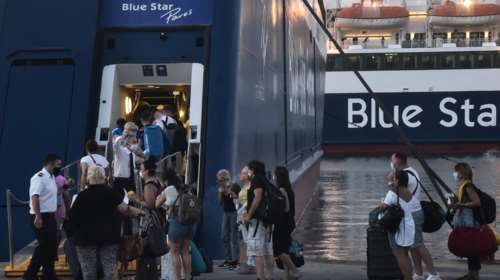 Κορονοϊός: Υπό κράτηση 3 νεαροί που έσπασαν την καραντίνα και ταξίδεψαν από την Πάτμο