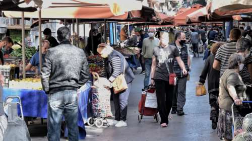 Σαρώνει ο κορονοϊός: Το ένα μαύρο ρεκόρ μετά το άλλο - 1.547 νέα κρούσματα,  10 θάνατοι, 108 οι διασωληνωμένοι
