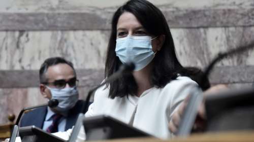 Κορονοϊός - Κεραμέως για σχολεία: Τι θα γίνεται σε περίπτωση κρούσματος