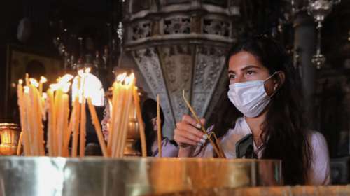 Ηχηρό μήνυμα Ιεράς Συνόδου: Σύσταση για τεστ σε ανεμβολίαστους πιστούς για την είσοδο στις εκκλησίες