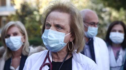 Παγώνη: Τα παιδιά πρέπει να εμβολιαστούν τον Σεπτέμβριο πριν πάνε στο σχολείο