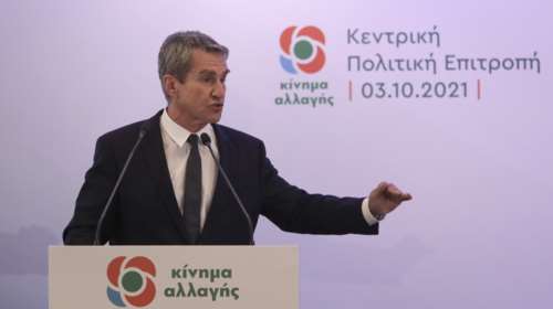 Λοβέρδος: Αν εκλεγώ επιστρέφει ο ήλιος, η σημαία και τα εμβλήματα του ΠΑΣΟΚ