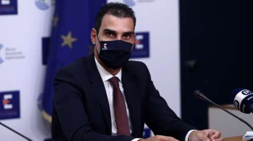Θεμιστοκλέους: Την Δευτέρα ανακοινώνεται η χορήγηση της τρίτης δόσης στους άνω των 60 και υγειονομικούς
