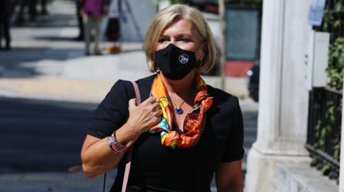 Γκάγκα: Ατεγκτο το υπουργείο Υγείας στις περιπτώσεις πλαστών πιστοποιητικών εμβολιασμού - Θα υπάρξουν νομικές κυρώσεις