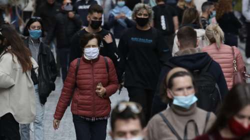 Στο κόκκινο ξανά η χώρα από την πανδημία – Τραγική η κατάσταση σε 5 νοσοκομεία – Μόνη ελπίδα η αύξηση των εμβολιασμών