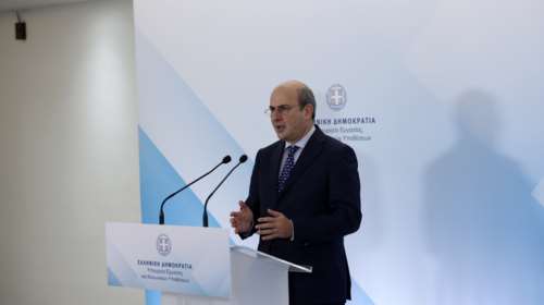 Χατζηδάκης: Σε τράπεζες και σούπερ μάρκετ η πρώτη εφαρμογή της Κάρτας Εργασίας - "Θα αντιμετωπιστεί  η μαύρη εργασία"