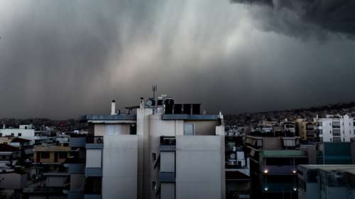 Στον ρυθμό του &quot;Μπάλλου&quot; από απόψε η χώρα: Έρχονται χιόνια, χαλάζι, ραγδαία πτώση θερμοκρασίας και θυελλώδεις άνεμοι