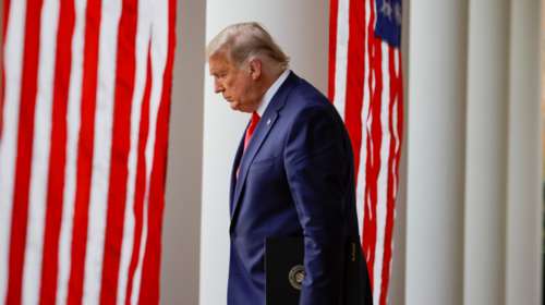 Ανεκδιήγητος Τραμπ: Λίγο πριν... αποχωρήσει, ήθελε να βομβαρδίσει πυρηνικό εργοστάσιο στο Ιράν