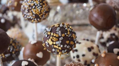 Εορτολόγιο: Ποιοι γιορτάζουν σήμερα, Τρίτη 2 Μαρτίου