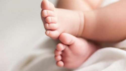 Νέο κρούσμα ενδοοικογενειακής βίας: Νεαρή μητέρα κακοποίησε άσχημα το μόλις δύο μηνών μωρό της