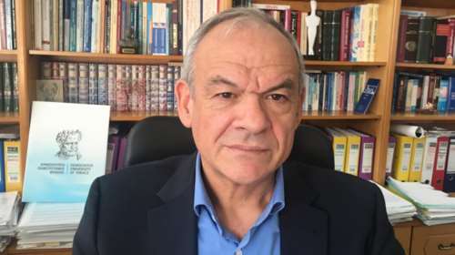 Μανωλόπουλος: Το εμβόλιο της γρίπης ενισχύει την άμυνα και κατά του κορονοϊού