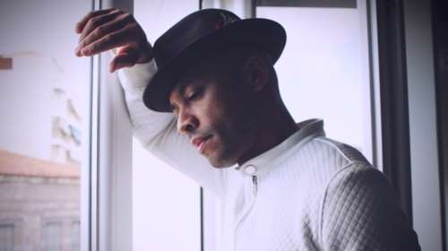 To νέο τραγούδι του Anduze των Parov Stellar - Μια δυνατή soul μπαλάντα [βίντεο]