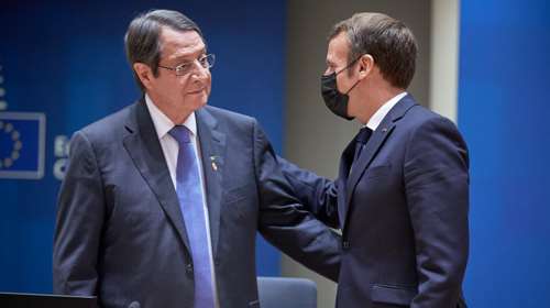 &quot;Χαστούκι&quot; Μακρόν σε Ερντογάν - Προσκάλεσε και την Κύπρο στη Σύνοδο για τη Λιβύη