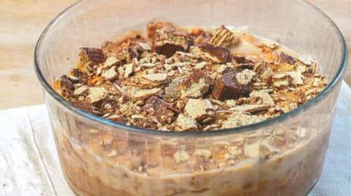 Συνταγή της Αργυρώς Μπαρμπαρίγου: Εύκολο γλυκό ψυγείου με πτι μπερ