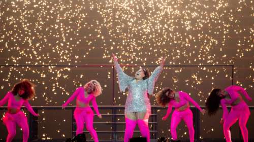 Eurovision 2021: Ποια είναι η 18χρονη Destiny που σαρώνει "ενοχλώντας" με την παρουσία της