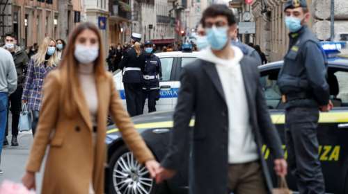 Κορονοϊος – Ιταλία: Ξεπεράστηκε το όριο των 60.000 θανάτων – Ποιοι θα εμβολιαστούν πρώτοι