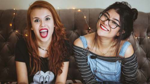 Μόνο οι &quot;καλοί&quot; χωράνε (στον καναπέ μας), τους &quot;κακούς&quot; τους εξαφανίζουμε απλά και εύκολα