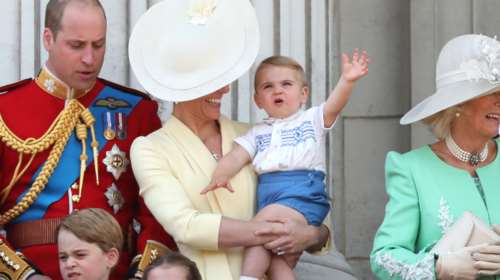 Ο πρίγκιπας Λούις γίνεται τεσσάρων: Γιατί ο ζωηρός πρίγκιπας δεν συνοδεύει ποτέ τους γονείς του και τα αδέλφια του