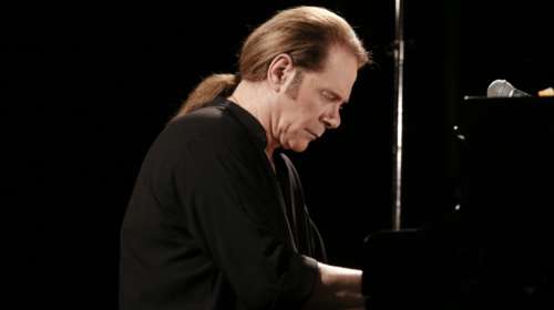 Στέφανος Κορκολής: Σε μένα ο καρκίνος έρχεται και φεύγει. Είναι μία διαρκής μάχη