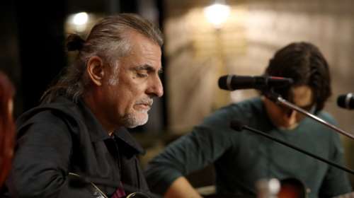 Σκληρά λόγια από τον Φίλιππο Πλιάτσικα: Ειδεχθής η πράξη του ντράμερ- Άρρωστοι όσοι τον συνδέουν με τους &quot;Πυξ Λαξ&quot;