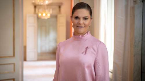 Βασιλική οικογένεια της Σουηδίας: Η πριγκίπισσα Βικτώρια στην πιο ανοιξιάτικη οικογενειακή φωτογραφία