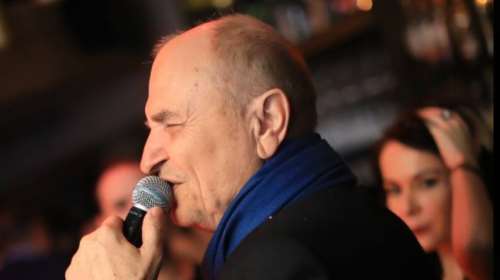 Χάρης Γαλανός: Έχασε τη μάχη με τον κορονοϊό ο τραγουδιστής του Elysee