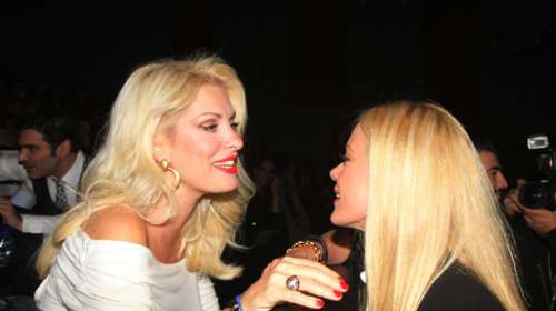 Throwback φωτό: Μενεγάκη &amp; Μακρυπούλια πίνουν σφηνάκια στη Μύκονο, στα '90s - Με τον τότε σύντροφο της Ζέτας