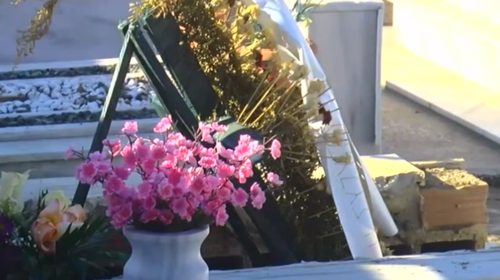 Φρίκη στην Καβάλα: Άνοιξαν τάφο και έκλεψαν τον νεκρό - Στη θέση του έβαλαν άχυρα [βίντεο]