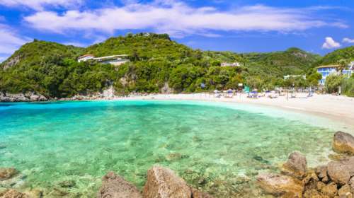 Πρέβεζα, ένα κρυφό διαμάντι: Το "νησί της Ηπείρου" με τα γαλαζοπράσινα νερά και τις απέραντες παραλίες