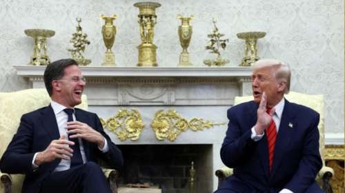 &quot;Χρυσός παντού&quot;: Ο Ντόναλντ Τραμπ έκανε το Οβάλ Γραφείο να... λάμπει