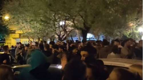 &quot;Καρφιά&quot; Μπακογιάννη ότι τα πάρτι στις πλατείες είναι υποκινούμενα - Ζητά από την ΕΛΑΣ &quot;μοντέλο&quot; Βαρνάβα παντού