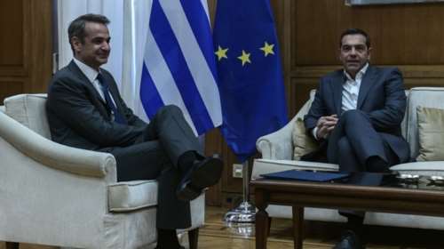 Δημοσκόπηση RASS: Μπροστά 5,1% η ΝΔ από ΣΥΡΙΖΑ - Όχι λέει το 55,6% στο &quot;ούτε Μητσοτάκης, ούτε Τσίπρας&quot; του Ανδρουλάκη