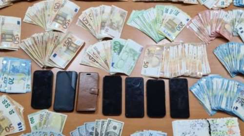 &quot;Το... iphone είναι αυτό που είπαμε;&quot;: Τα απίθανα συνθηματικά των επίορκων εφοριακών στην Κέρκυρα