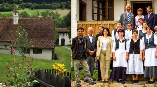 Η βίλα του Καρόλου: Με 167 ευρώ τη βραδιά διακοπές στον βασιλικό ξενώνα, στη χώρα του Κόμη Δράκουλα [Εικόνες]