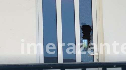 Ζάκυνθος: Συνέλαβαν τον συζυκοκτόνο- Το μαχαίρι είχε στραβώσει από τα χτυπήματα, τον είχε καταγγείλει για ενδοοικογενειακή βία