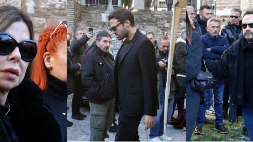 Βασίλης Καρράς: Οι επώνυμοι που βρέθηκαν στην κηδεία - Συντετριμμένοι η Δημητρίου και ο Αργυρός [εικόνες]