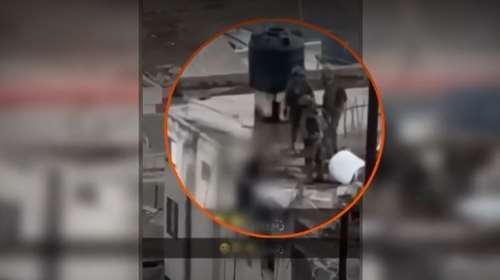 Βίντεο σοκ με Ισραηλινούς στρατιώτες να πετούν πτώματα Παλαιστινίων από ταράτσα