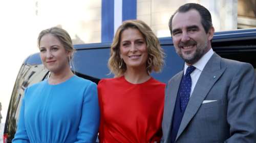 Η casual εμφάνιση της Θεοδώρας Γλύξμπουργκ με το τζάκετ που χρειαζόμαστε σίγουρα την άνοιξη